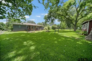 403 Ridgewood Dr, Palestine, TX 75803 - Photo 6