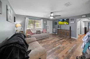403 Ridgewood Dr, Palestine, TX 75803 - Photo 16