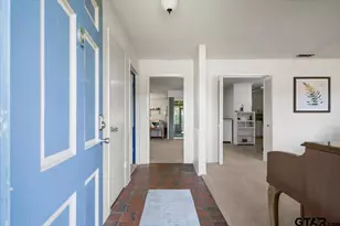 2929 Fairfax Dr, Tyler, TX 75701 - Photo 6