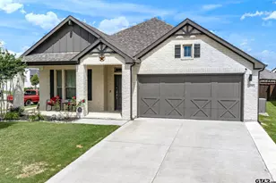 305 Ember Cir, Waxahatchie, TX 75165 - Photo 6