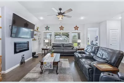 305 Ember Circle, Waxahatchie, TX 75165 - Photo 12