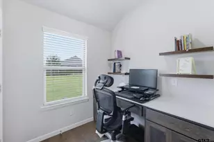 305 Ember Cir, Waxahatchie, TX 75165 - Photo 20