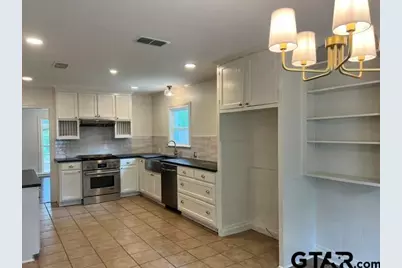 1212 Belmont Drive, Tyler, TX 75701 - Photo 10