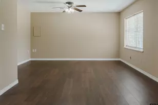416 Hillcreek Dr, Whitehouse, TX 75791 - Photo 2