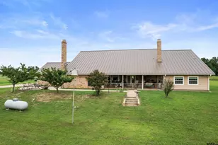685 Co Rd 1320, Bogata, TX 75417 - Photo 2