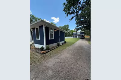 2710 Flint, Tyler, TX 75701 - Photo 2