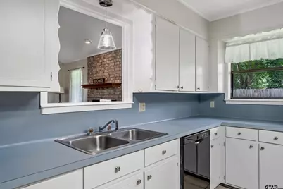 354 Royal Cir, Whitehouse, TX 75791 - Photo 10