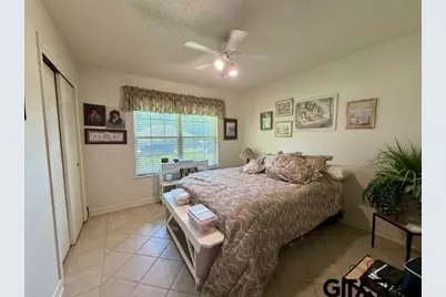 313 S Pecan St, White Oak, TX 75693 - Photo 30