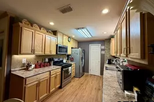 313 S Pecan St, White Oak, TX 75693 - Photo 18