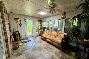 313 S Pecan St, White Oak, TX 75693 - Photo 32