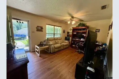 313 S Pecan St, White Oak, TX 75693 - Photo 6
