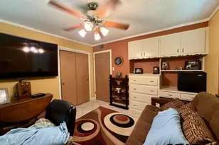 313 S Pecan St, White Oak, TX 75693 - Photo 26