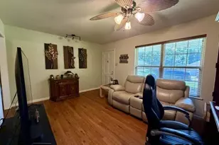 313 S Pecan St, White Oak, TX 75693 - Photo 8