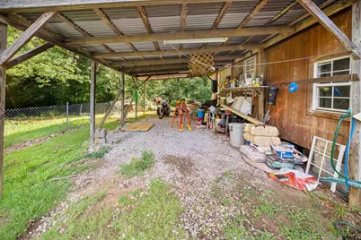 2909 Laura Lee Ln, Kilgore, TX 75662 - Photo 2