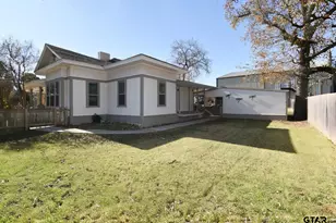 269 E Holley St, Alba, TX 75410 - Photo 6