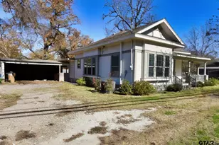 269 E Holley St, Alba, TX 75410 - Photo 4