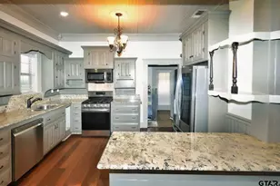 269 E Holley St, Alba, TX 75410 - Photo 18