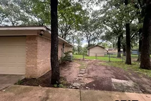 135 46th St SW, Paris, TX 75460 - Photo 8