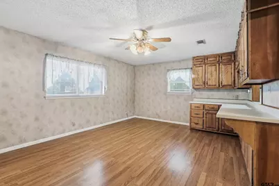 135 46th St SW, Paris, TX 75460 - Photo 20