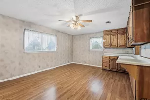 135 46th St SW, Paris, TX 75460 - Photo 20