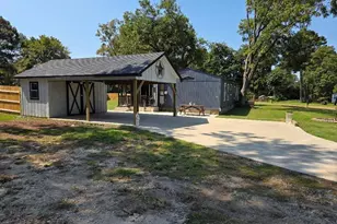 2435 Waterwood Dr, Chandler, TX 75758 - Photo 12