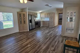 2435 Waterwood Dr, Chandler, TX 75758 - Photo 22