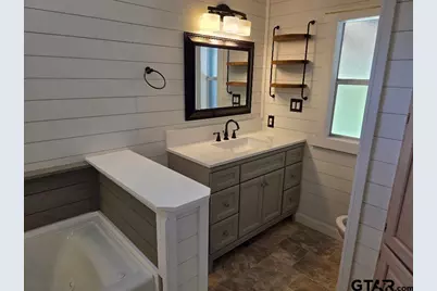 2435 Waterwood Dr, Chandler, TX 75758 - Photo 20