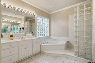 4117 Hollow Oak Cir, Tyler, TX 75707 - Photo 16