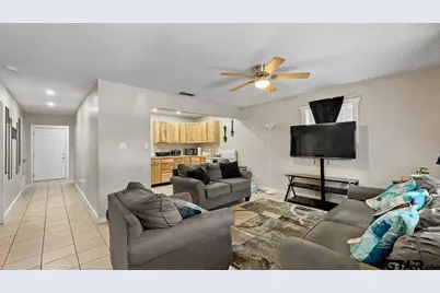 300 Cedar Street, Crockett, TX 75835 - Photo 10