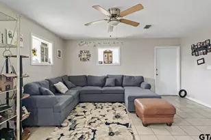 300 Cedar St, Crockett, TX 75835 - Photo 4