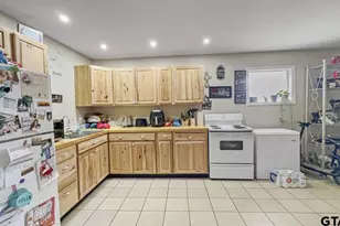 300 Cedar St, Crockett, TX 75835 - Photo 6