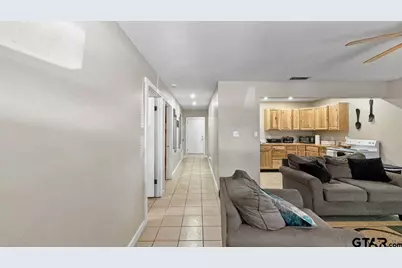 300 Cedar Street, Crockett, TX 75835 - Photo 12
