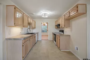 9300 Tipperary, Tyler, TX 75703 - Photo 10