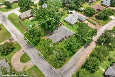 9300 Tipperary, Tyler, TX 75703 - Photo 2