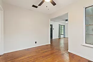 921 W Ellis Dr, Tyler, TX 75701 - Photo 10