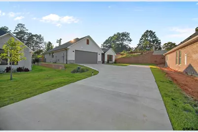 9244 Villas Ct, Tyler, TX 75703 - Photo 38