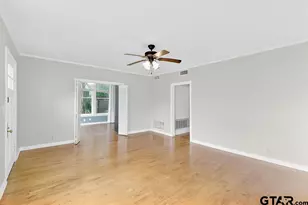 216 N Texas St, Pittsburg, TX 75686 - Photo 6