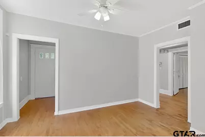 216 N Texas St, Pittsburg, TX 75686 - Photo 14
