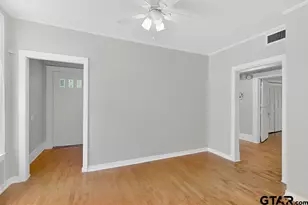 216 N Texas St, Pittsburg, TX 75686 - Photo 14