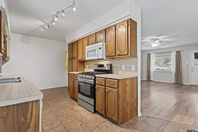 1108 Angie Street, Whitehouse, TX 75791 - Photo 12