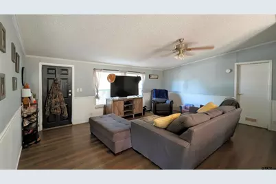 10706 Bourn Dr, Tyler, TX 75706 - Photo 2