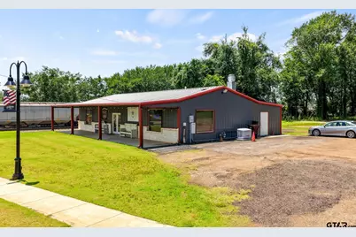 220 Quitman, Pittsburg, TX 75686 - Photo 2