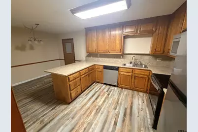 605B Horton St, Quitman, TX 75783 - Photo 8