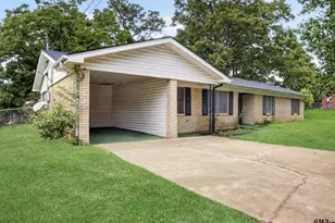 209 Meadowbrook, Overton, TX 75684 - Photo 2