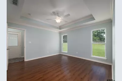 209 Walnut St, Chandler, TX 75758 - Photo 6