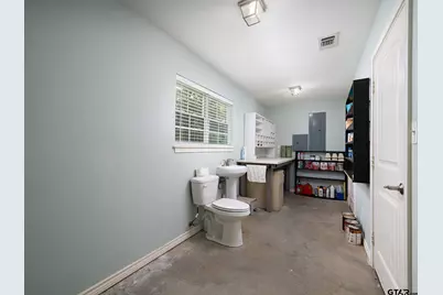 209 Walnut St, Chandler, TX 75758 - Photo 22