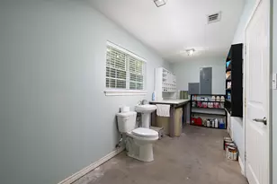 209 Walnut St, Chandler, TX 75758 - Photo 22