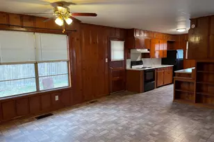301 S Howison, Bogata, TX 75417 - Photo 4