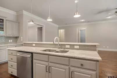 3854 Hogan Dr, Tyler, TX 75709 - Photo 10