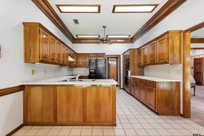 705 Cedar Creek, Tyler, TX 75703 - Photo 10